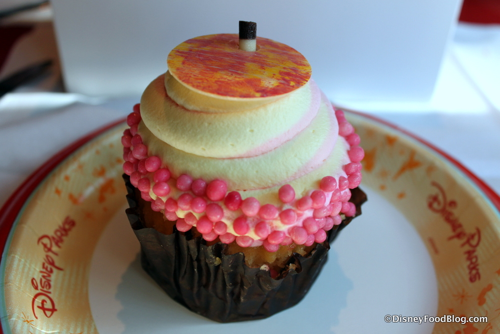 Strawberry Lemonade Cupcakes