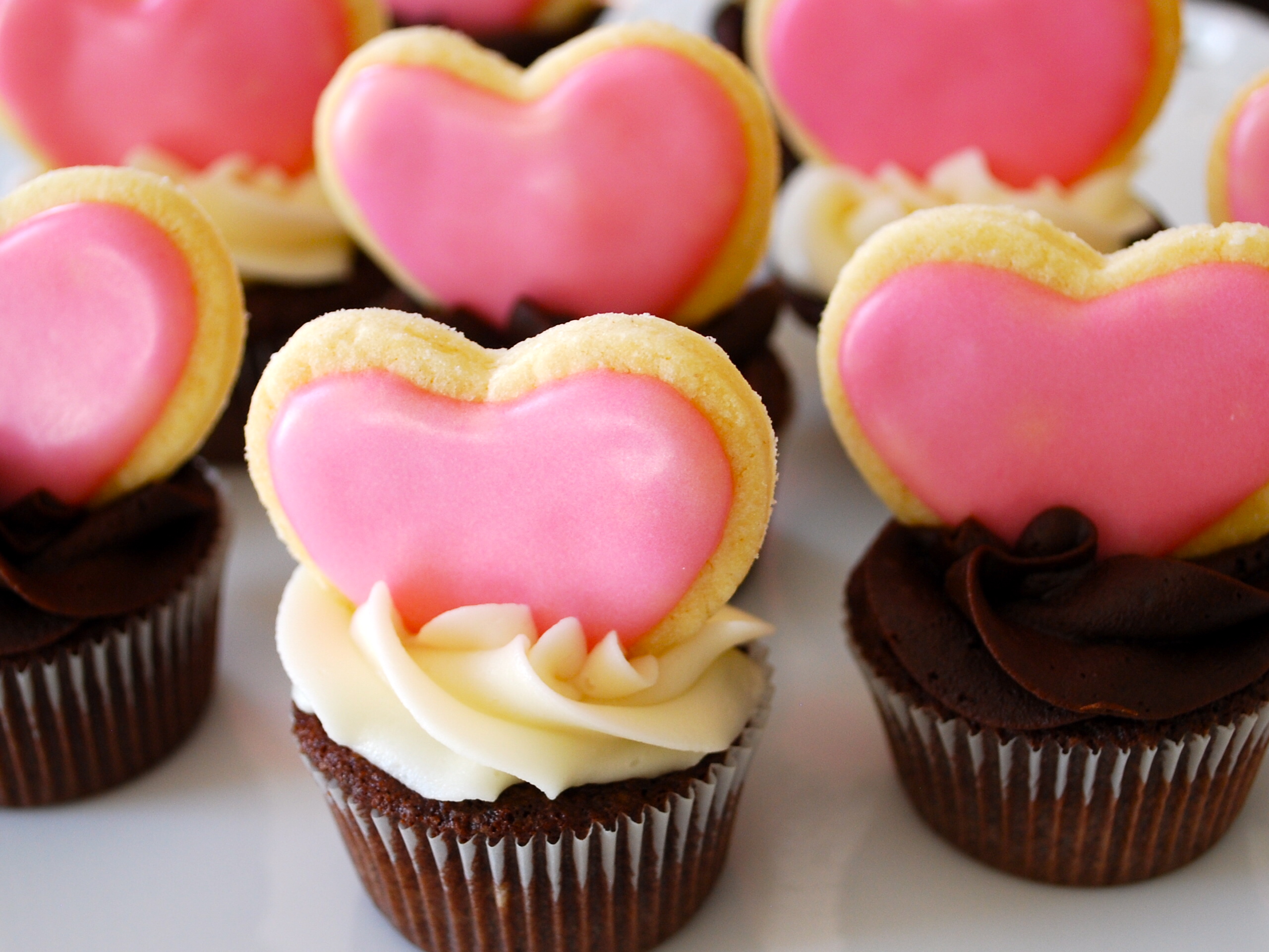 9 Photos of Valentine's Cookies And Cupcakes