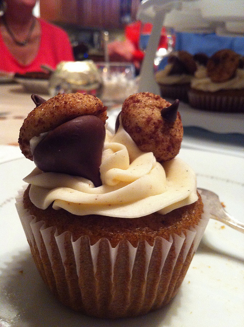 Acorn Snickerdoodle Cupcakes