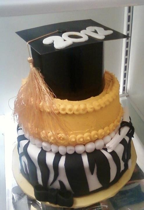 Black and Gold Graduation Cake