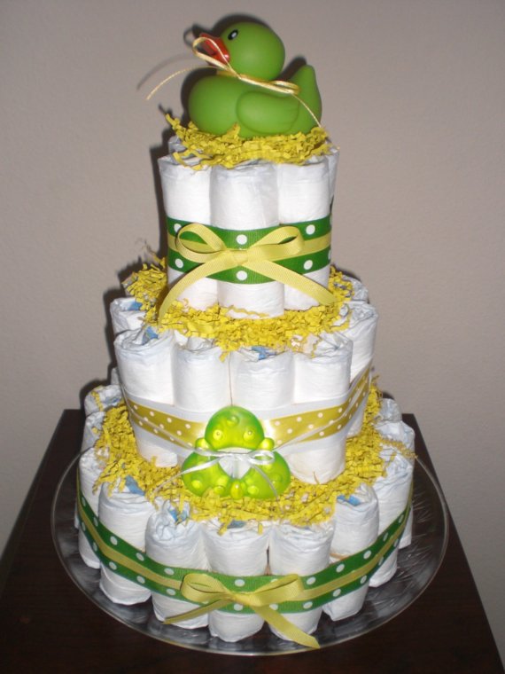 9 Photos of White And Green Diaper Cakes