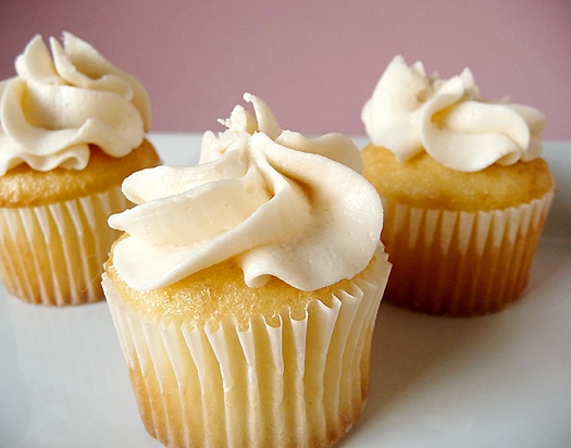 Easy Vanilla Cupcake Recipe