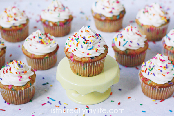 Funfetti Cupcakes with Vanilla Frosting