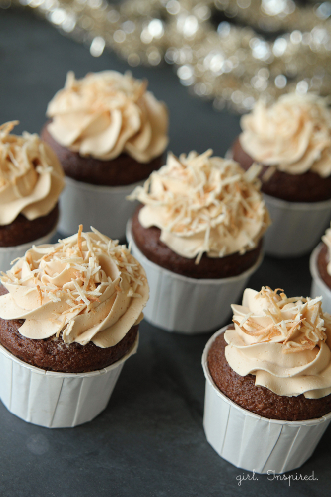 10 Photos of Cupcakes Filled With Caramel Buttercream