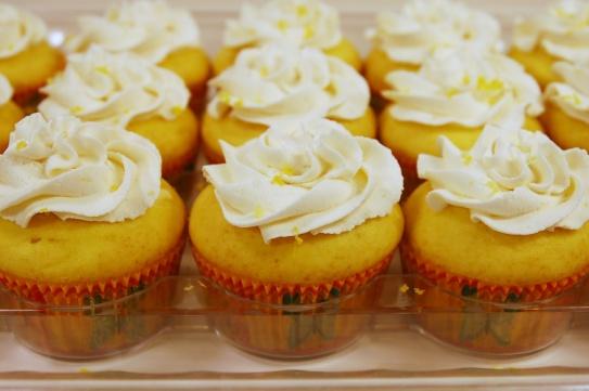 Lemon Cupcakes with Cheesecake Filling