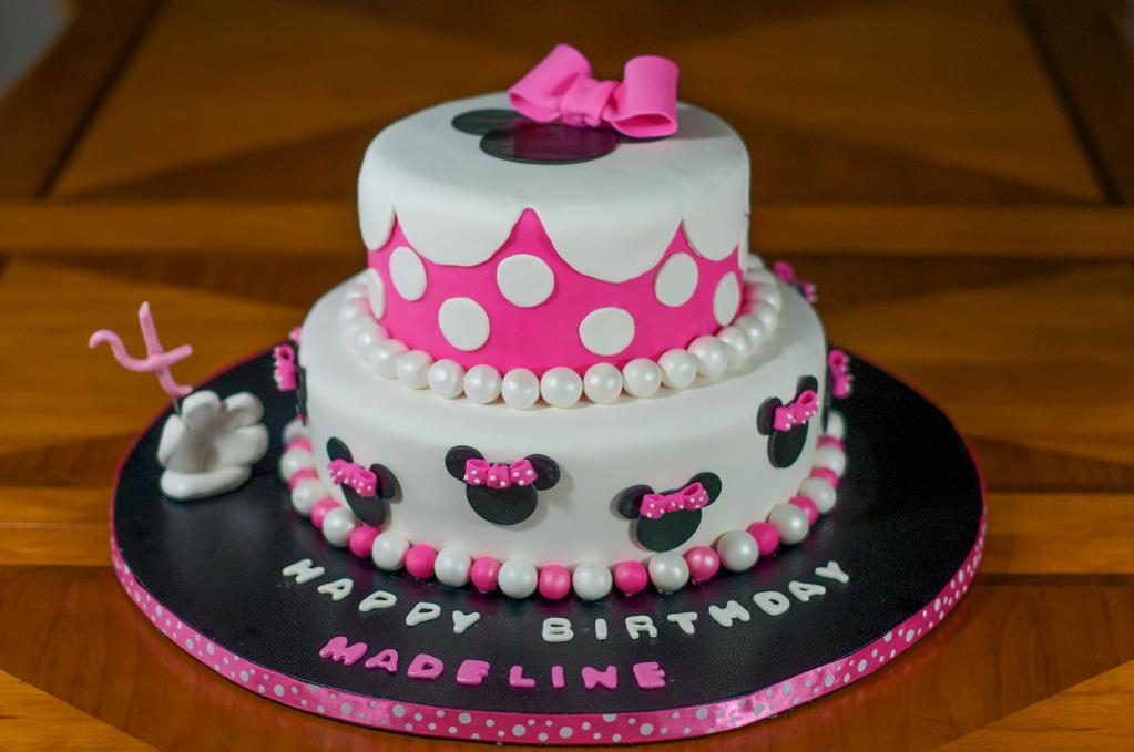 Minnie Mouse Cake Decorations