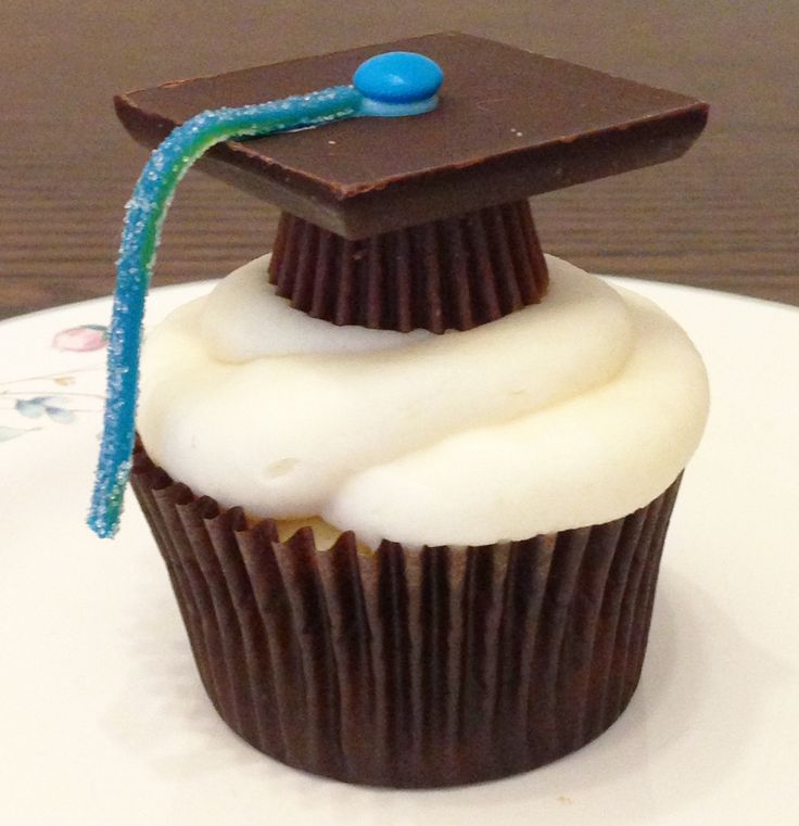 Purple and White Graduation Cupcakes