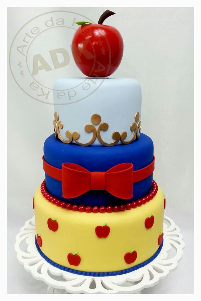 Snow White Birthday Cake