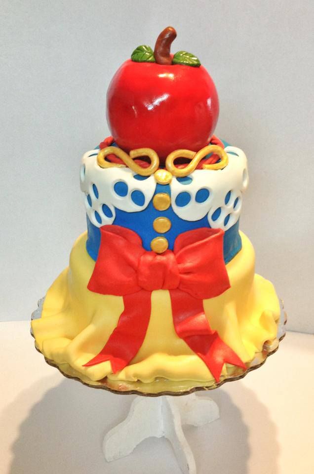 Snow White Cake