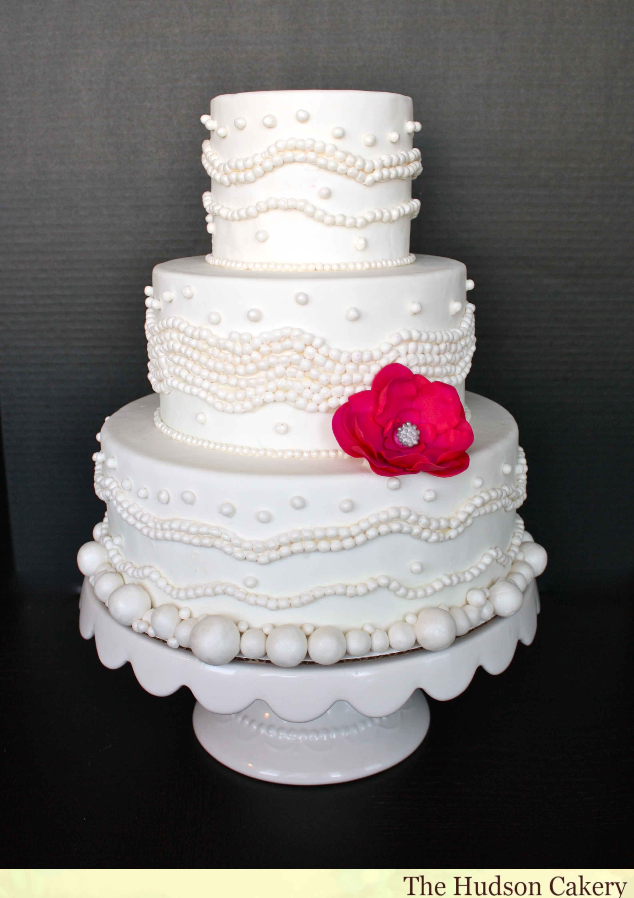 Vintage Wedding Cake with Pearls