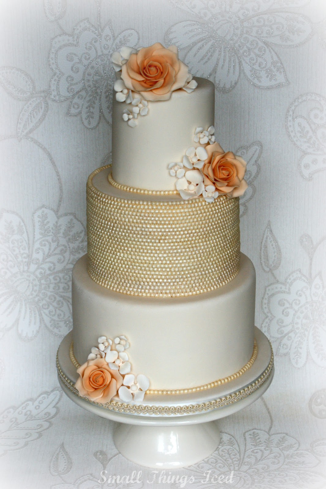 Vintage Wedding Cake with Pearls