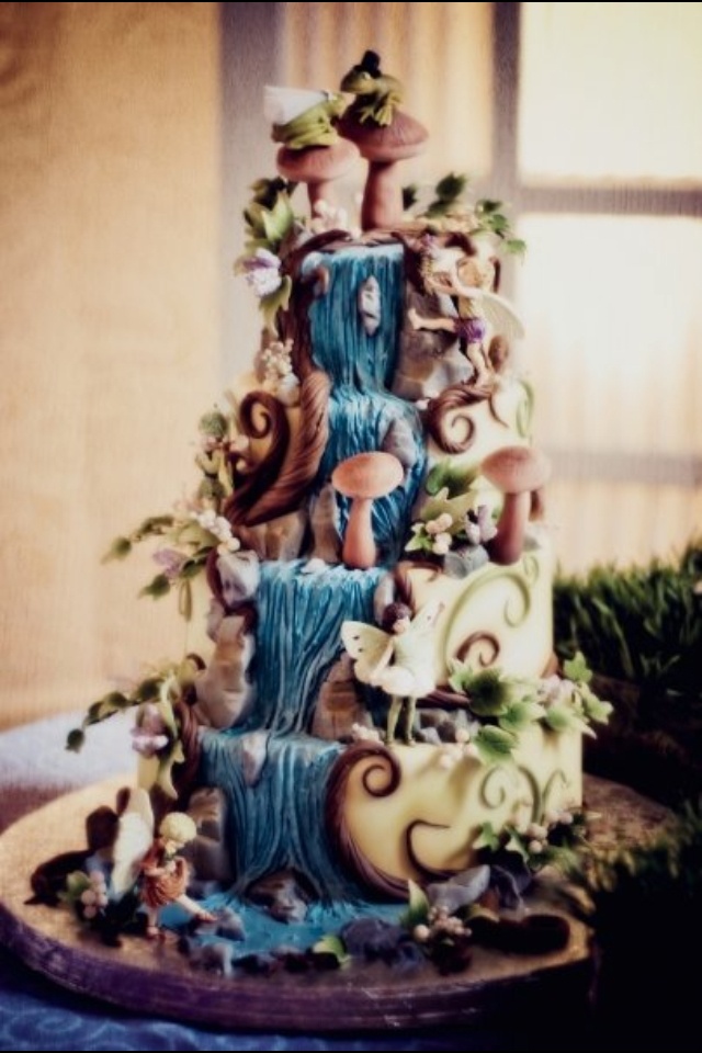 Waterfall Wedding Cake