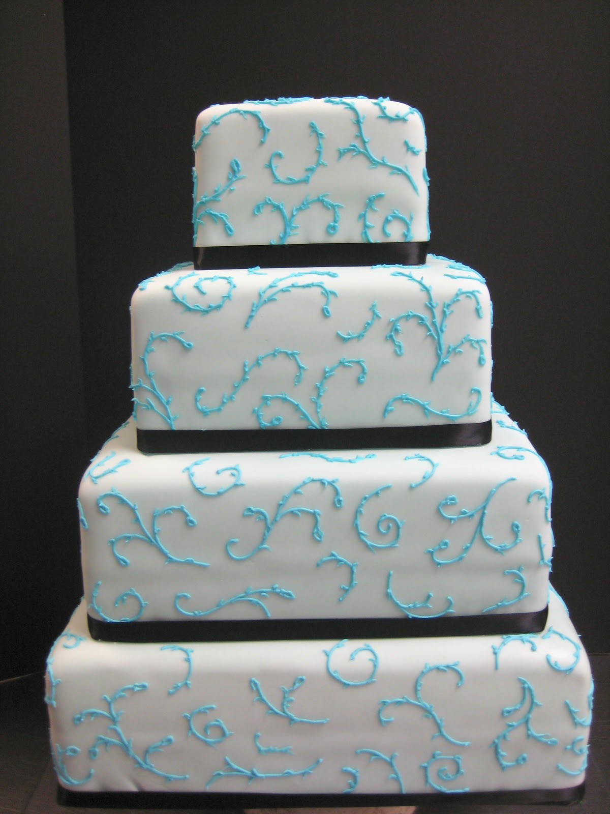 Wedding Cakes with Scroll Pattern