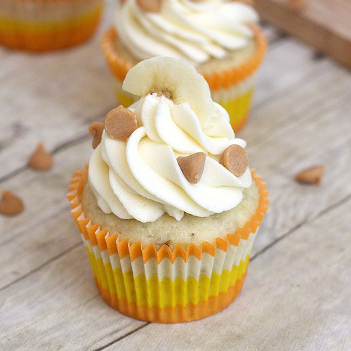 Banana Cupcake with Mascarpone Frosting