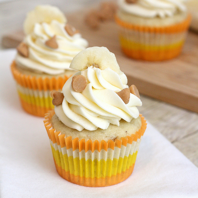 Banana Cupcakes with Cream Cheese Frosting