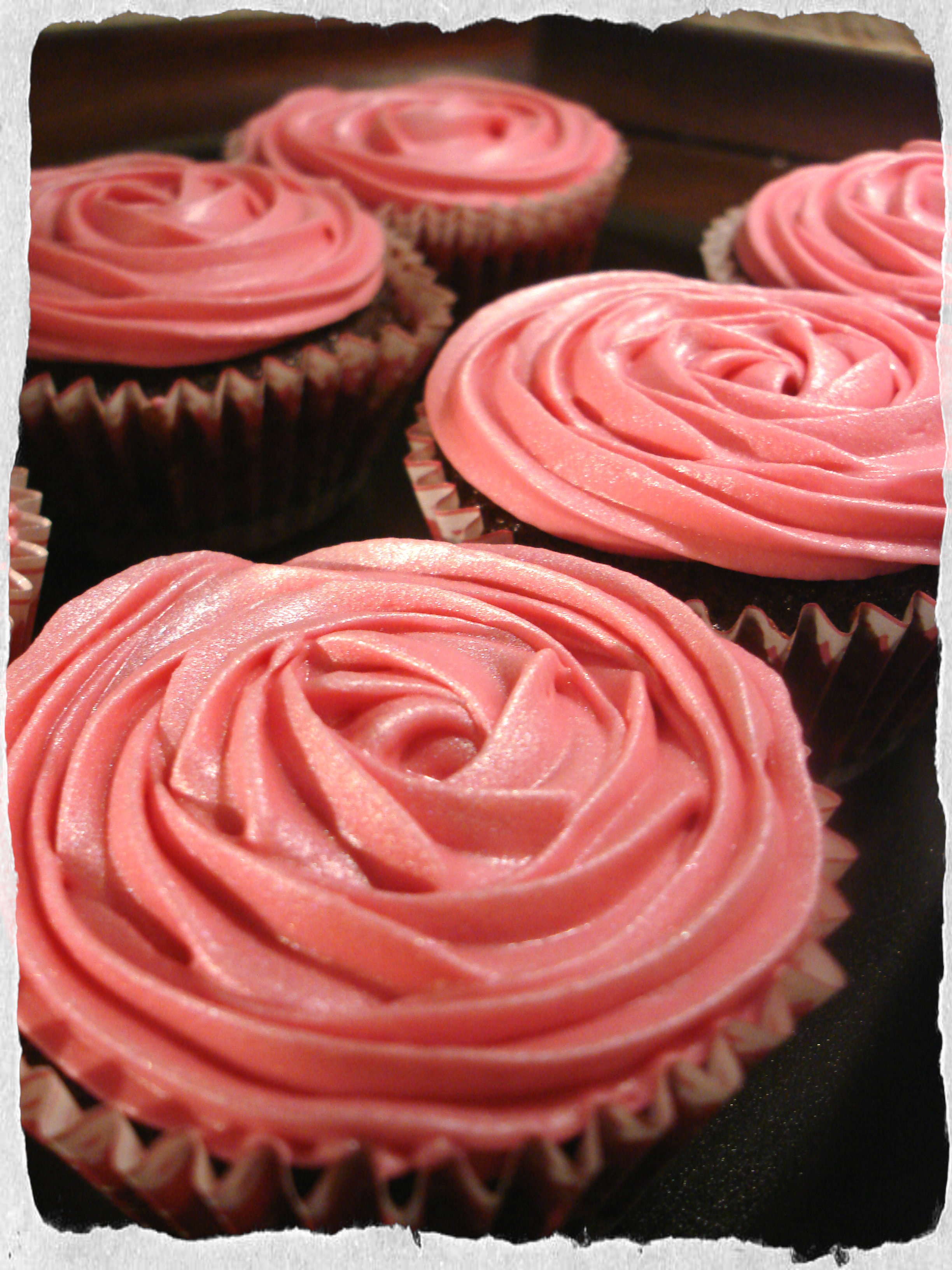 Chocolate Raspberry Cupcakes with Cream Cheese Frosting