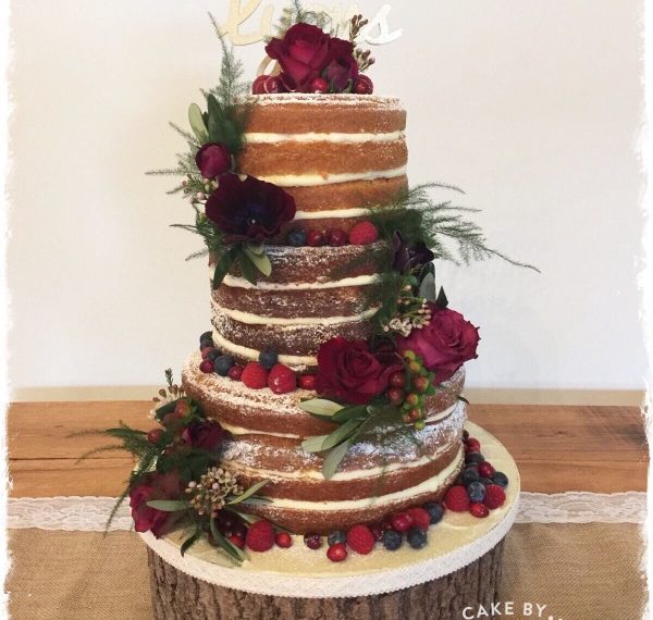 Christmas Wedding Cake