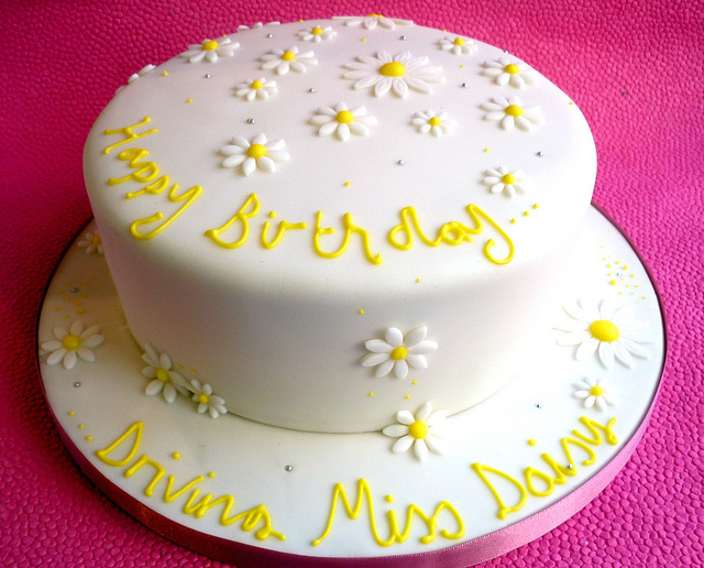 Daisy Birthday Cake