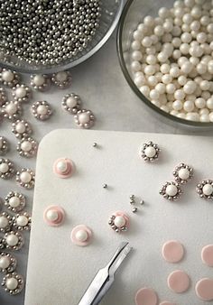 Edible Jewels for Wedding Cakes