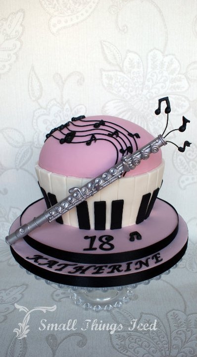 9 Photos of Flute Music Themed Cakes