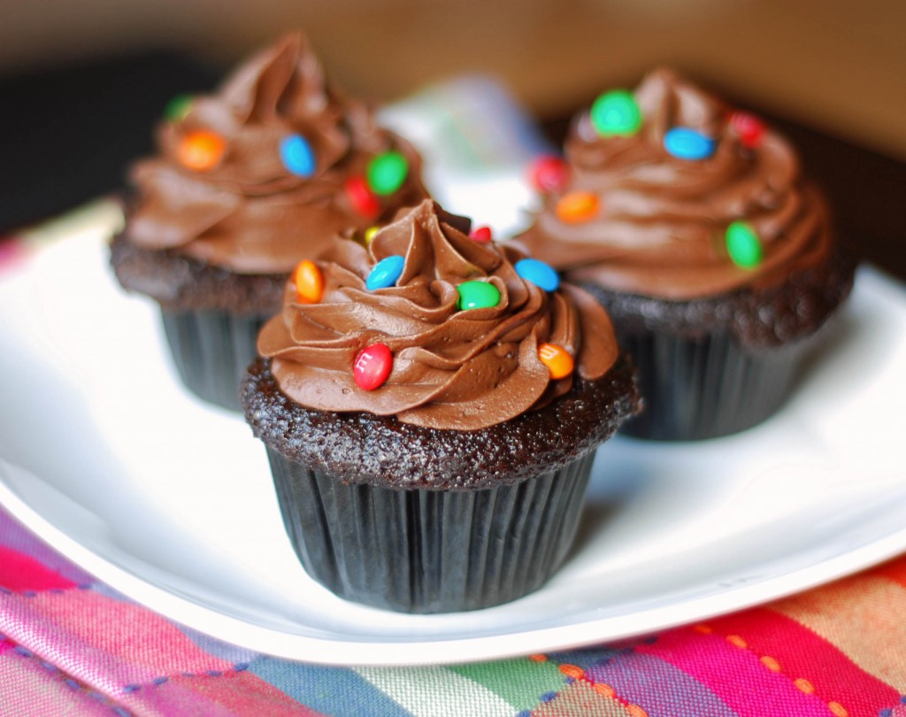 HERSHEY'S PERFECTLY Chocolate Cupcakes