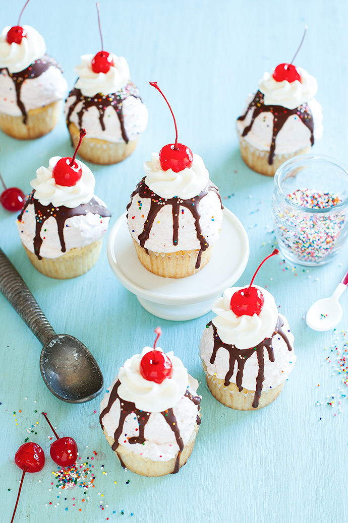 How to Make Ice Cream Sundae Cupcakes