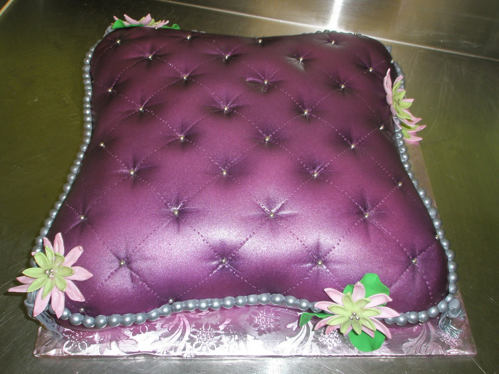 Pillow Cake Designs