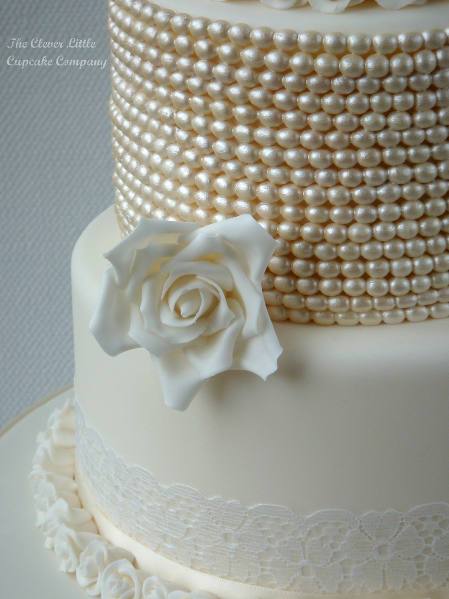 Wedding Cakes with Pearls and Lace