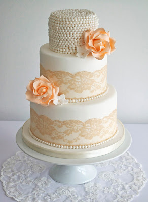 Wedding Cakes with Pearls and Lace