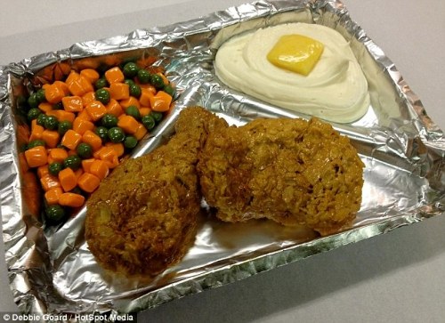 Cake That Looks Like TV Dinner