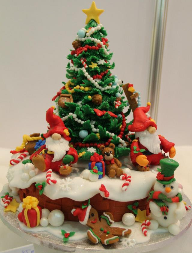 Christmas Tree Cake