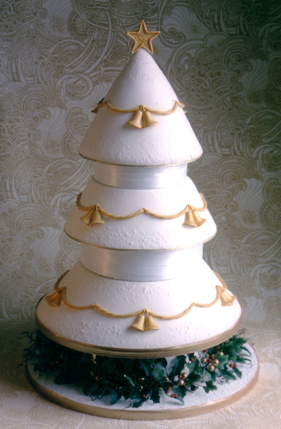 Christmas Tree Wedding Cake