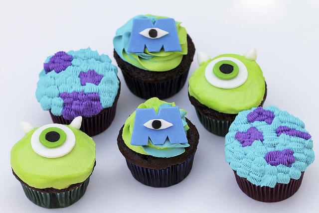 Cupcakes Monsters University Logo