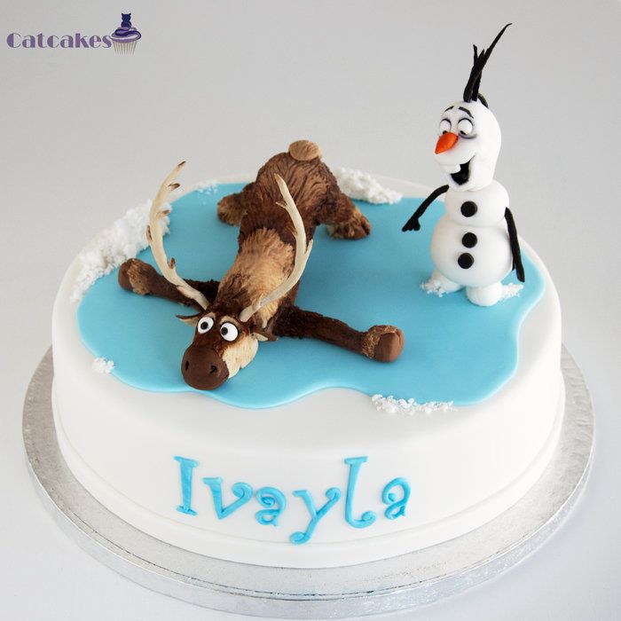 Disney Frozen Cake