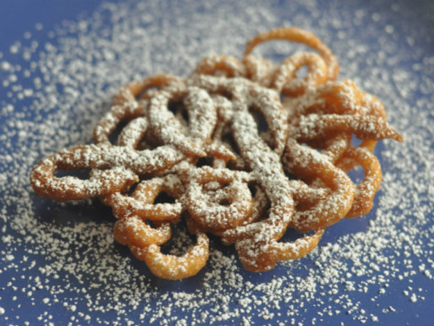 10 Photos of Homemade Funnel Cakes With Pancake Batter