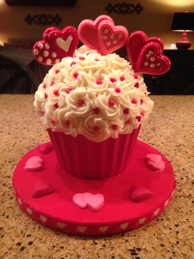 Giant Cupcake Valentine