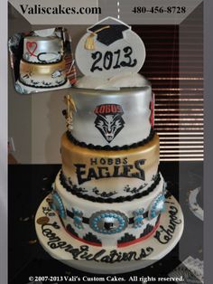 High Schools Graduation Cakes Design