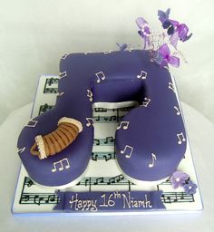 9 Photos of Cakes Shaped Like Music Note