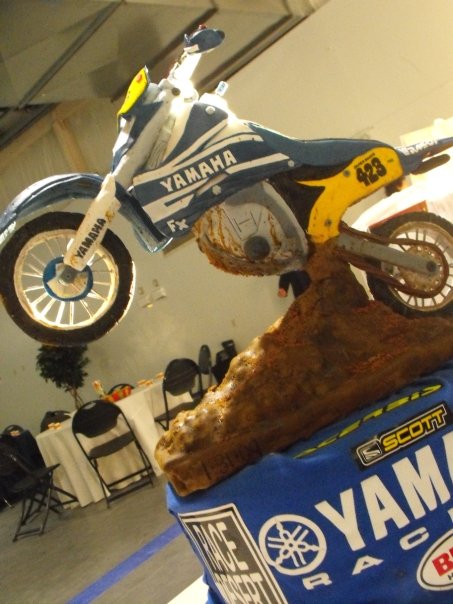 Yamaha Dirt Bike Cake