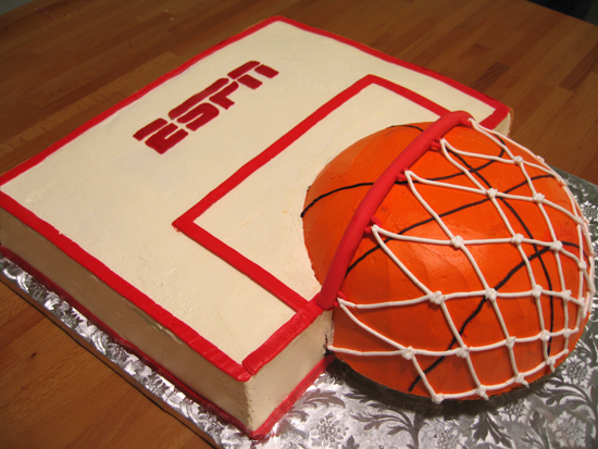 12 Photos of Cool Basketball Cakes