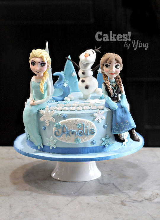 Birthday Cake Anna and Elsa