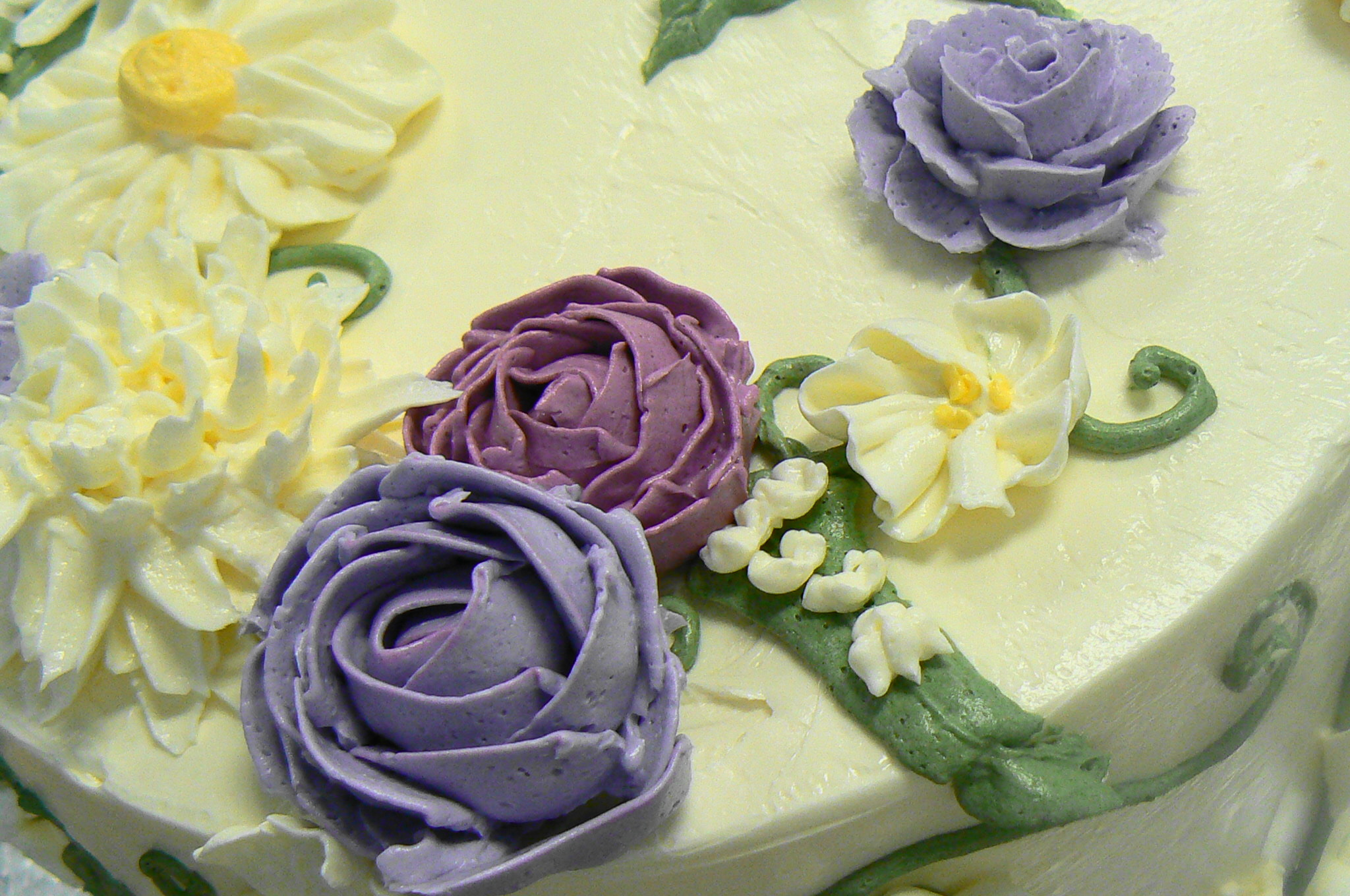 Buttercream Flower Cake Decorating