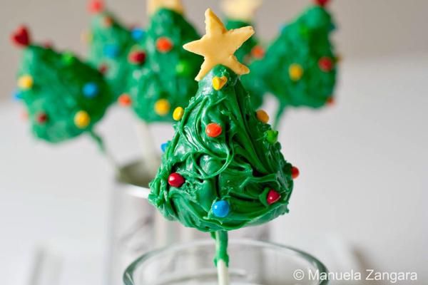 Christmas Tree Cake Pops