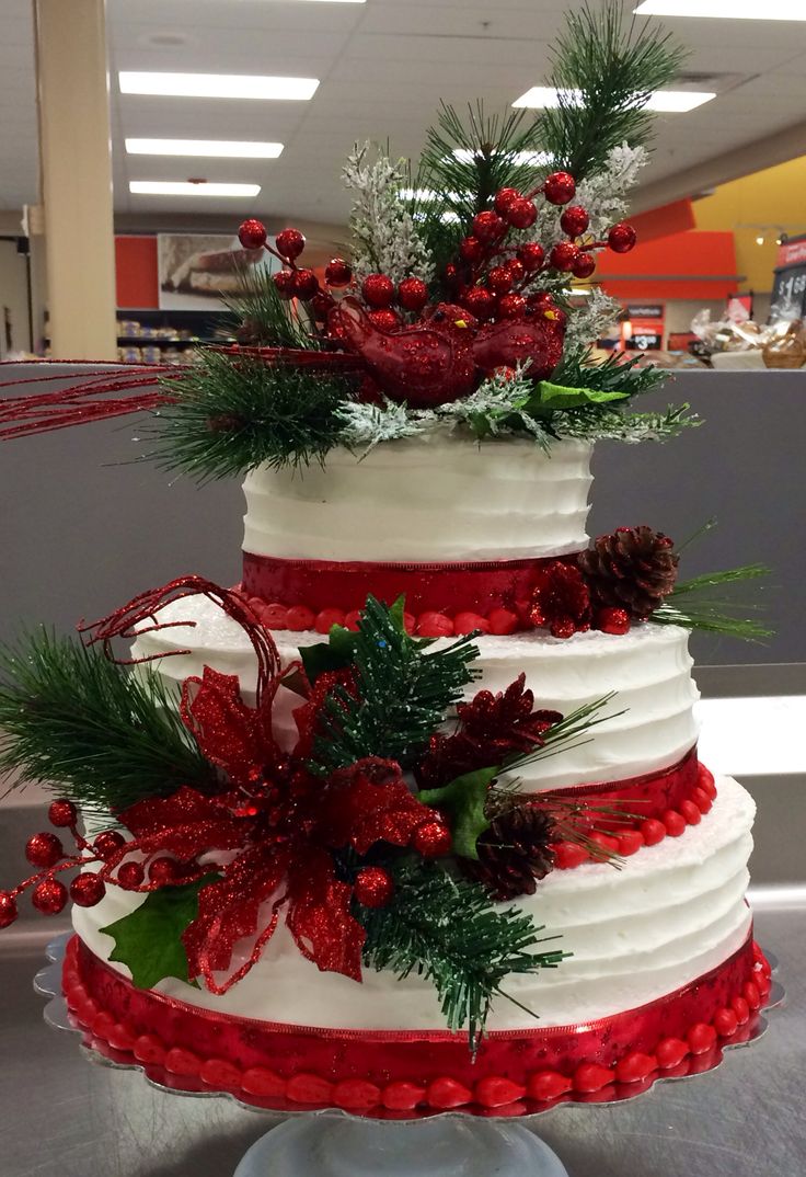 11 Photos of Elegant Christmas Wedding Cakes Buttercream