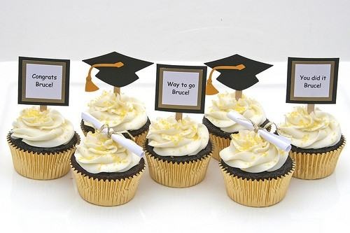 7 Photos of Pinterest Graduation Cupcakes