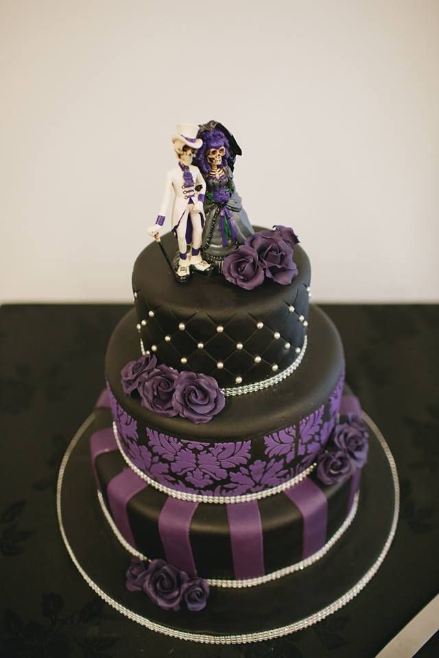 9 In Purple Halloween Wedding Cakes Photo Purple Halloween Cake