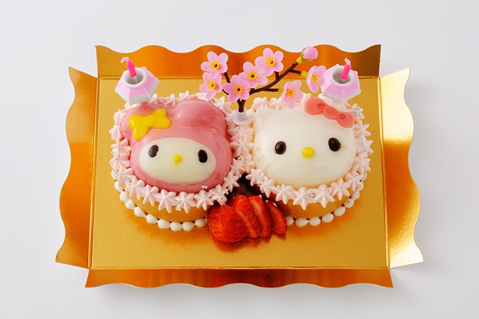 Hello Kitty-themed Cake