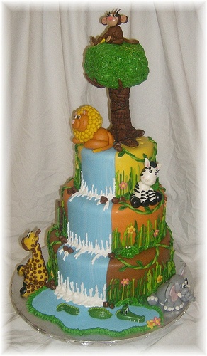 Jungle Cake Waterfall