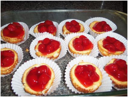 Mini Pumpkin Cheesecakes in Muffin Tins