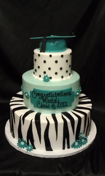 2013 Graduation Cake Ideas